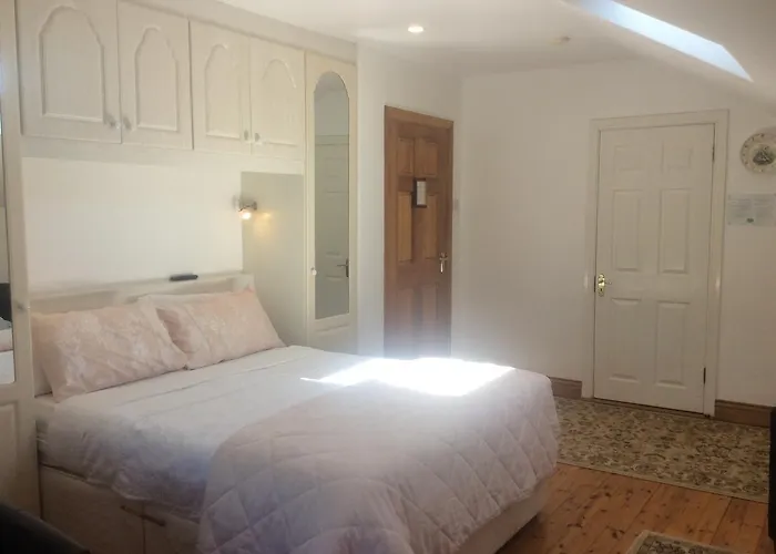 Bed & Breakfast Rosdarrig 4*